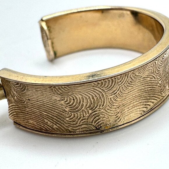 Sarah Coventry Vtg Goldtone Clip-On Earrings Thumbprint Texture Chunky Statement - Picture 2 of 8